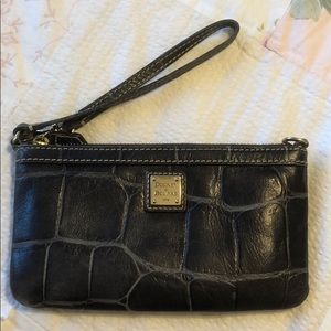 Dooney & Bourke Wristlet, Black
